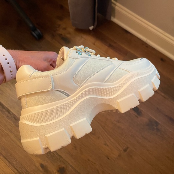 Chunky Sneakers - Picture 5 of 12